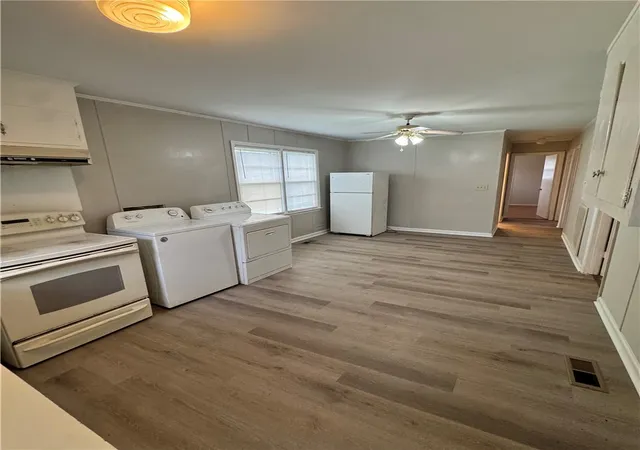 Photo 3 of Single family home for sale at 103 Linda Dr, Seneca, SC 29678 | MLS# 20302632 | Listing updated on 2026-09-07