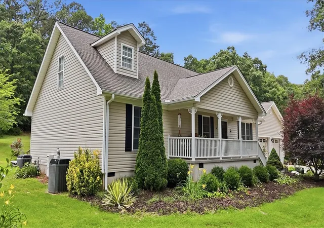 1st image of 123 Richland Creek Dr, Westminster, SC 29693 | MLS# 20302644
