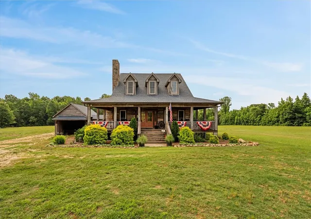 Homes for sale in Honea Path, SC | 100 Princeton Hwy, Honea Path, SC 29654 | MLS# 20302599