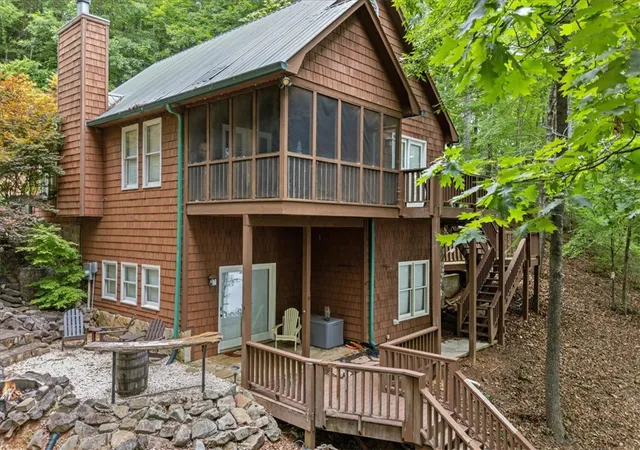 1st image of 255 Horseshoe Bend Dr, Westminster, SC 29693 | MLS# 20302604