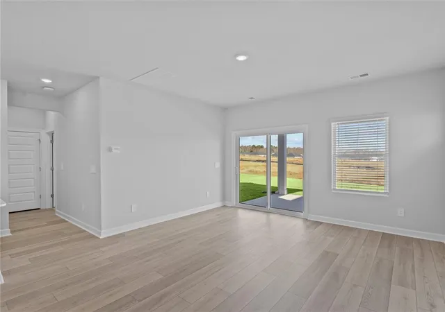 Photo 4 of Sale Pending at 139 Bechler Dr, Gray Court, SC 29645 | MLS# 20302024 | Listing updated on 2026-09-06