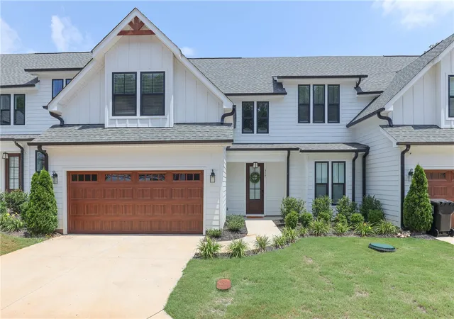 Photo 1 of Townhouse for sale at 317 Breakwater Ln, Seneca, SC 29678 | MLS# 20302582 | Listing updated on 2026-09-15