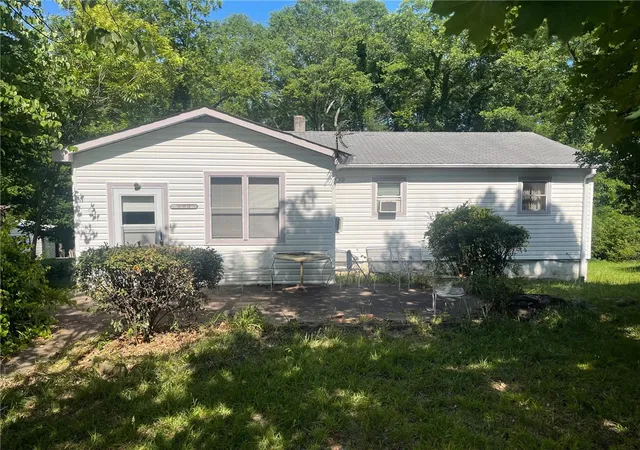 1st image of 303 Butler St, Westminster, SC 29693 | MLS# 20302617