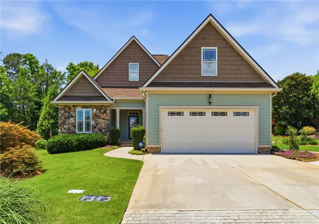 Homes for sale in Anderson, SC | 150 Stone Cottage Dr, Anderson, SC 29621 | MLS# 20302693