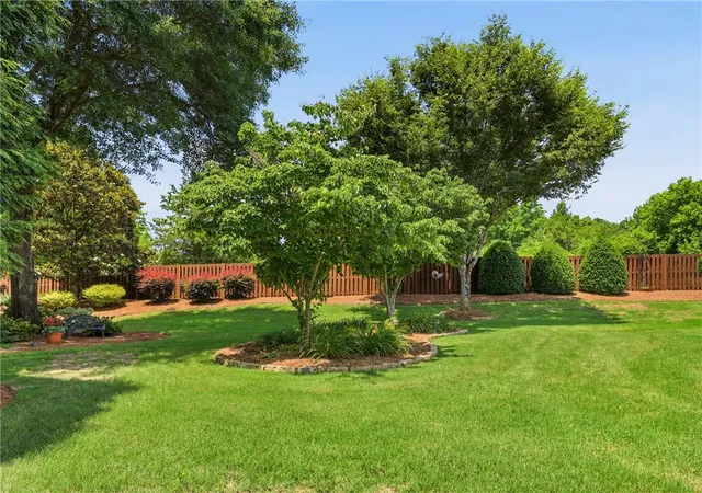Photo 3 of Single family home for sale at 150 Stone Cottage Dr, Anderson, SC 29621 | MLS# 20302693 | Listing updated on 2026-09-27