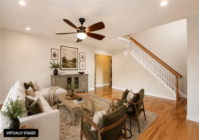 Photo 3 of Single family home for sale at 520 Abberly Ln, Boiling Springs, SC 29316 | MLS# 20302431 | Listing updated on 2026-09-11
