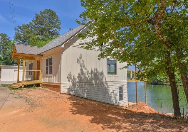 Homes for sale in Iva, SC | 70 Martin Webb Way Pt, Iva, SC 29655 | MLS# 20302763