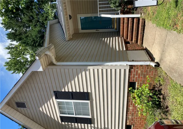Photo 2 of Townhouse for sale at 406 N Pointe Crk, Anderson, SC 29625 | MLS# 20302772 | Listing updated on 2026-10-14