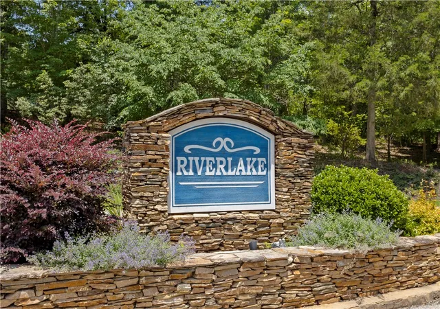 Homes for sale in Fair Play, SC | 218 Riverlake Rd, Fair Play, SC 29643 | MLS# 20302633