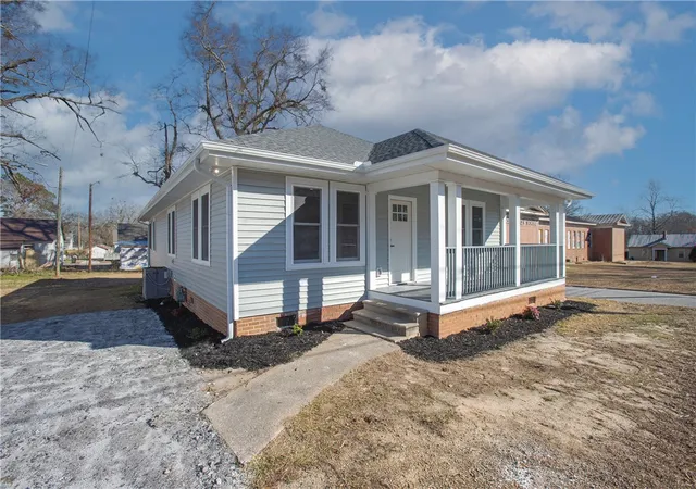 Photo 1 of Single family home for sale at 929 E Whitner St, Anderson, SC 29624 | MLS# 20302810 | Listing updated on 2026-07-28