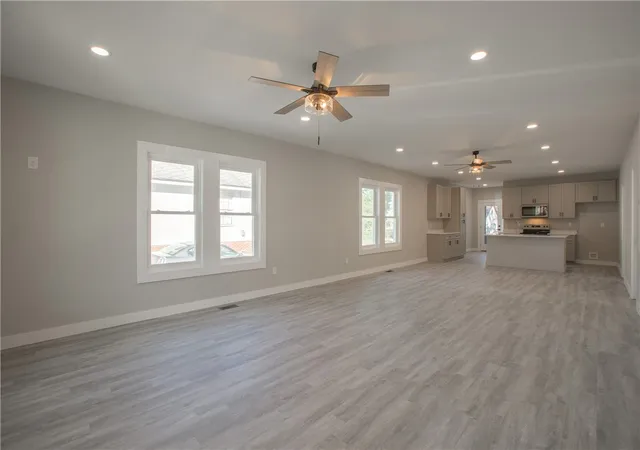Photo 4 of Single family home for sale at 929 E Whitner St, Anderson, SC 29624 | MLS# 20302810 | Listing updated on 2026-07-28