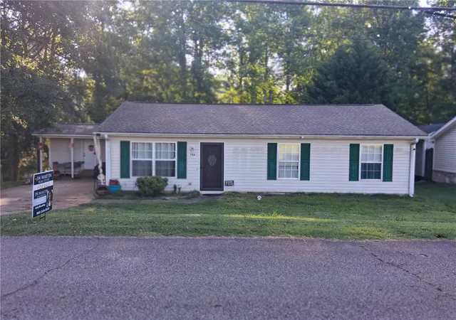 1st image of 756 Maple Dr, Greer, SC 29651 | MLS# 20302815