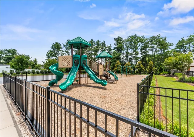 Homes for sale in Greenville, SC | 104 Pendergast Rd, Greenville, SC 29605 | MLS# 20302716
