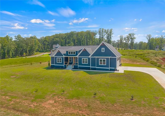 Photo 2 of Single family home for sale at 161 Meadow Park Dr, Easley, SC 29640 | MLS# 20302837 | Listing updated on 2026-10-15