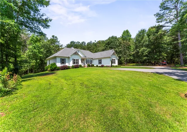Photo 3 of Sale Pending at 225 Meadow Brk Ln, Pickens, SC 29671 | MLS# 20302796 | Listing updated on 2026-09-18