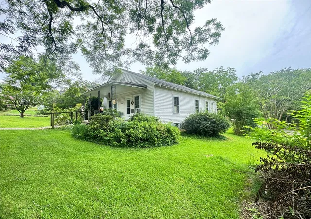Photo 24 of Single family home for sale at 502 N Church St, Central, SC 29630 | MLS# 20302899 | Listing updated on 2026-08-19