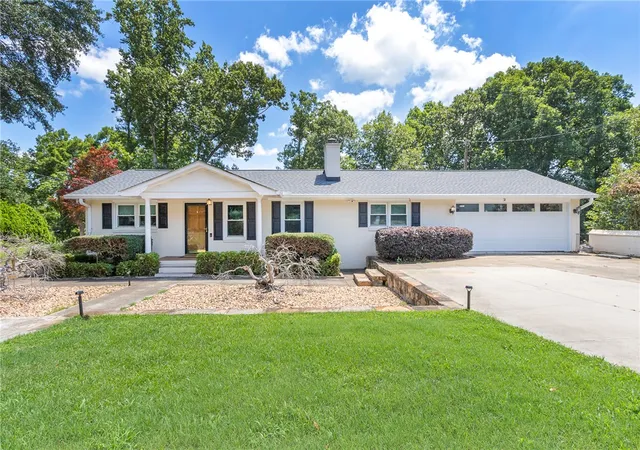 Photo 1 of Single family home for sale at 318 Bertha Dr, Anderson, SC 29625 | MLS# 20302655 | Listing updated on 2026-07-31