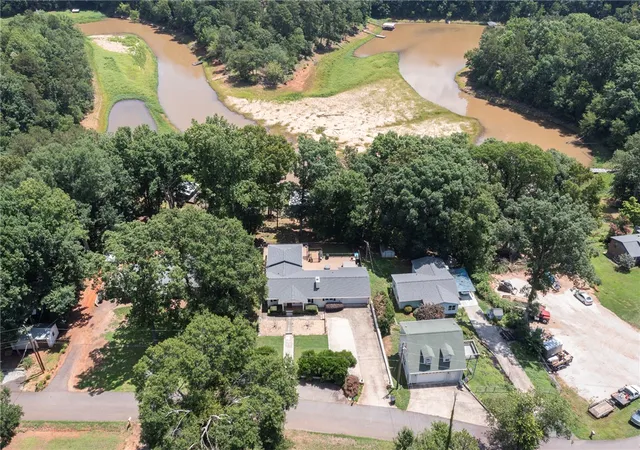 Photo 3 of Single family home for sale at 318 Bertha Dr, Anderson, SC 29625 | MLS# 20302655 | Listing updated on 2026-07-31