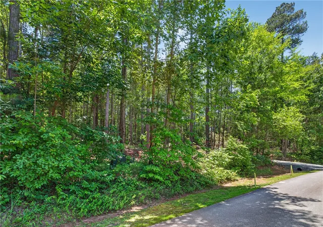 Homes for sale in Fair Play, SC | 106 Moonlight Dr, Fair Play, SC 29643 | MLS# 20302932