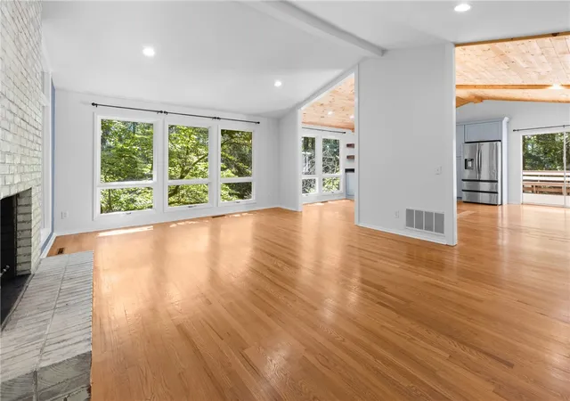 Photo 3 of Single family home for sale at 231 Kings Way, Clemson, SC 29631 | MLS# 20302447 | Listing updated on 2026-09-04