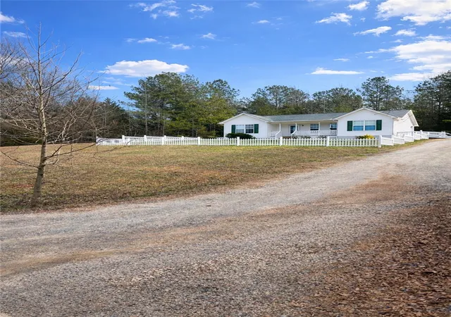 Photo 2 of Single family home for sale at 736 Rodgers Rd, Seneca, SC 29678 | MLS# 20302937 | Listing updated on 2026-07-11
