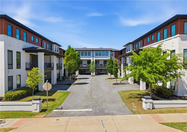 5th image of 4 Calhoun Hill Wy, Greenville, SC 29601 | MLS# 20302938