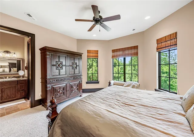 Photo 4 of Single family home for sale at 29 High Cliffe Way, Landrum, SC 29356 | MLS# 20302948 | Listing updated on 2026-08-18