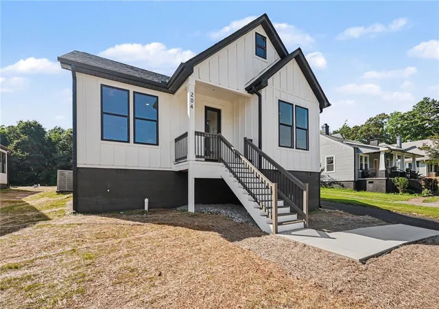 4th image of 204 Liberty Dr, Easley, SC 29640 | MLS# 20302927