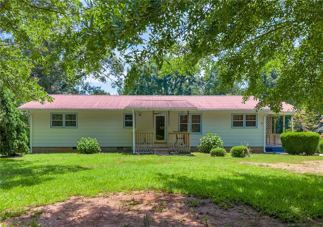 Homes for sale in Westminster, SC | 952 Stephens Dr, Westminster, SC 29693 | MLS# 20302928