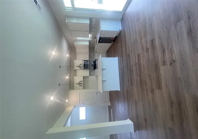 Photo 2 of Single family home for sale at 14 Gateway Dr, Central, SC 29630 | MLS# 20302958 | Listing updated on 2026-08-19