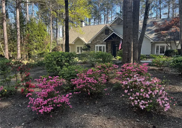 2nd image of 406 E Waterside Dr, Seneca, SC 29672 | MLS# 20302980