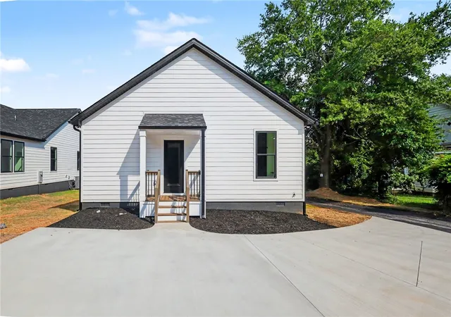 20th image of 206 Liberty Dr, Easley, SC 29640 | MLS# 20302956