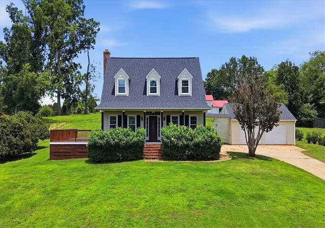 Photo 1 of Single family home for sale at 110 Amanda Dr, Anderson, SC 29621 | MLS# 20303002 | Listing updated on 2026-06-22