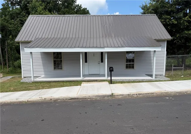 Homes for sale in Honea Path, SC | 302 Sirrine St, Honea Path, SC 29654 | MLS# 20302986