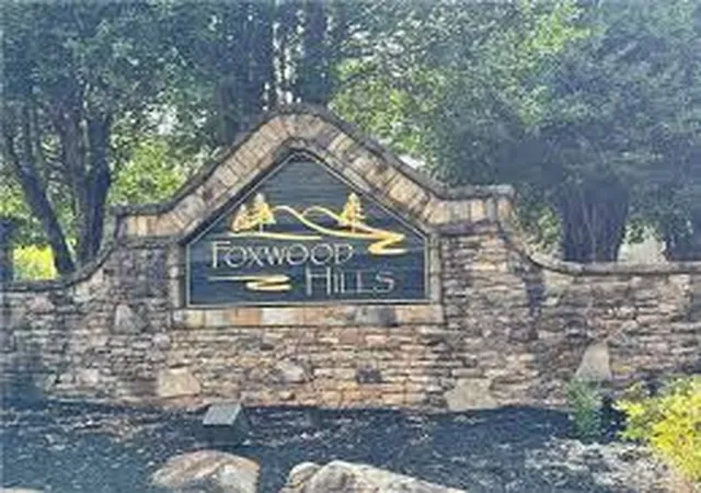 1st image of 307 Old Smokey Dr, Westminster, SC 29693 | MLS# 20303053