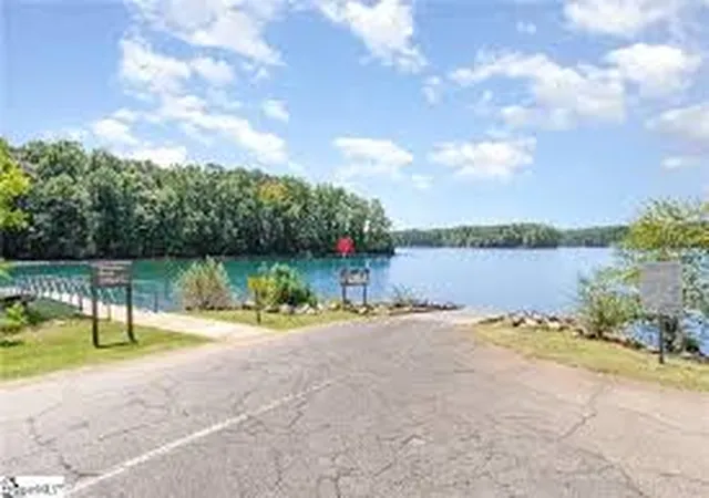 5th image of 307 Old Smokey Dr, Westminster, SC 29693 | MLS# 20303053
