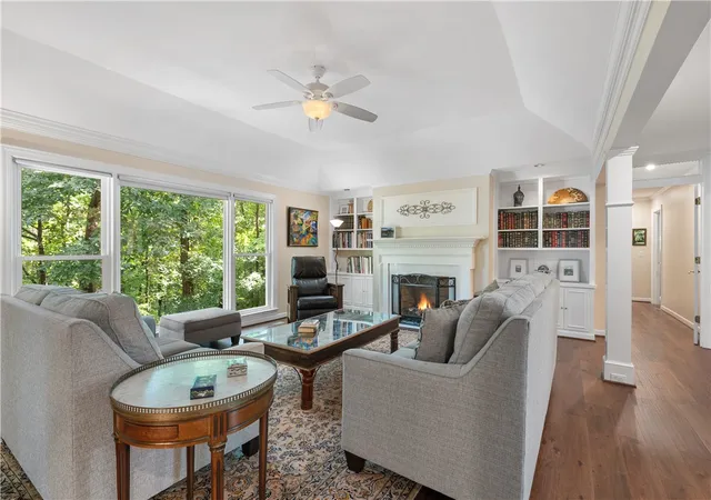 Photo 4 of Single family home for sale at 1210 Cane Crk Dr, Seneca, SC 29672 | MLS# 20302933 | Listing updated on 2026-06-23