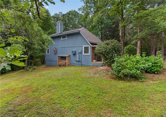 Photo 3 of Sale Pending at 130 Maggie Rufus Ln, Westminster, SC 29693 | MLS# 20303055 | Listing updated on 2026-09-04