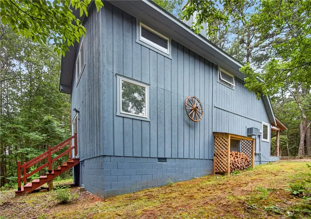 Photo 4 of Sale Pending at 130 Maggie Rufus Ln, Westminster, SC 29693 | MLS# 20303055 | Listing updated on 2026-09-04