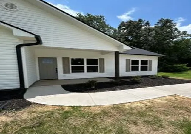 Photo 2 of Single family home for sale at 147 Stevenson Dr, Belton, SC 29627 | MLS# 20303052 | Listing updated on 2026-08-10