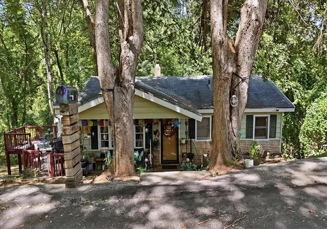 image of 76 Bomar St, Inman, SC 29349 | MLS# 20303085