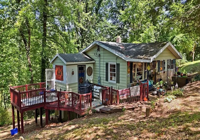 image of 76 Bomar St, Inman, SC 29349 | MLS# 20303085