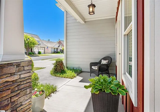 4th image of 330 Belle Oaks Dr, Simpsonville, SC 29680 | MLS# 20302913