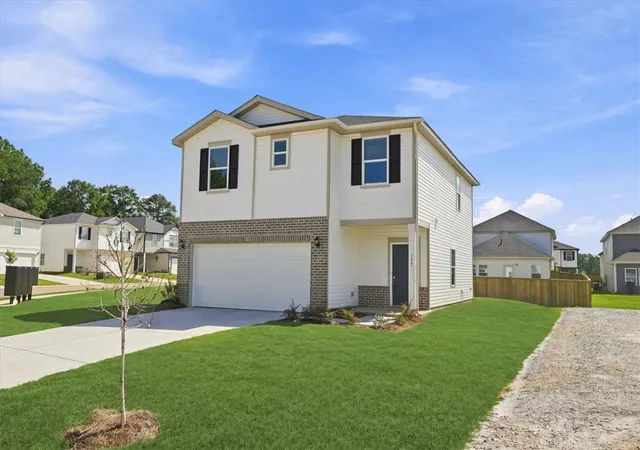 Photo 3 of Sale Pending at 102 Fair Cross Cir, Piedmont, SC 29673 | MLS# 20302503 | Listing updated on 2026-09-29