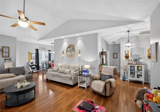 Photo 4 of Single family home for sale at 144 Elliott Cir, Anderson, SC 29621 | MLS# 20303138 | Listing updated on 2026-09-01