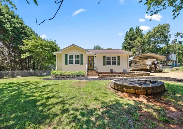 Homes for sale in Easley, SC | 229 Norman Dr, Easley, SC 29640 | MLS# 20303113