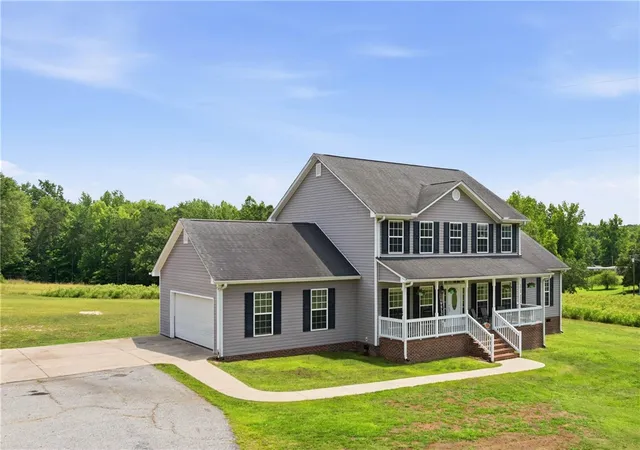 Photo 2 of Single family home for sale at 155 Mas Rd, Pacolet, SC 29372 | MLS# 20303156 | Listing updated on 2026-08-03