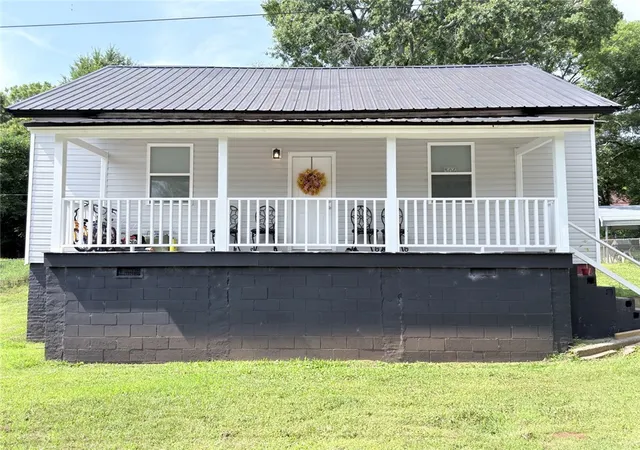 Photo 1 of Single family home for sale at 506 Hudgens St, Anderson, SC 29621 | MLS# 20303158 | Listing updated on 2026-08-02
