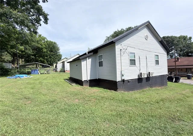 Photo 2 of Single family home for sale at 506 Hudgens St, Anderson, SC 29621 | MLS# 20303158 | Listing updated on 2026-08-02