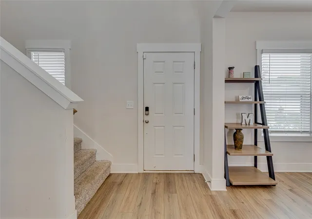 Photo 4 of Single family home for sale at 208 Roderick Ln, Greenville, SC 29605 | MLS# 20303167 | Listing updated on 2026-07-05